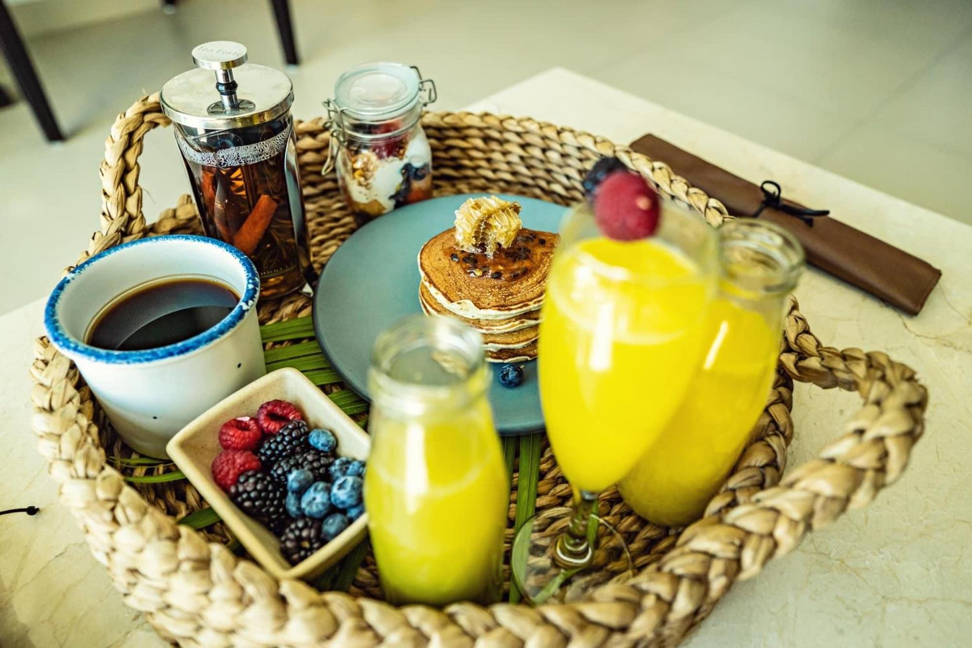 เบนตุส แอท มารีนา เอลซิด สปา แอนด์ บีช รีสอร์ต - ออล อินคลูซีฟ Hotel ปูแอร์โต โมเรลอส ภายนอก รูปภาพ